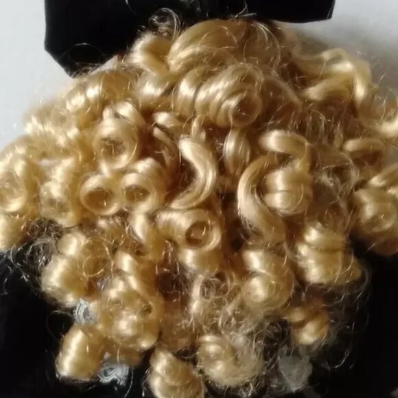 Porcelain Doll 16" With Black Lace Dress Holding Violin Instrument No Stand - Picture 5 of 9